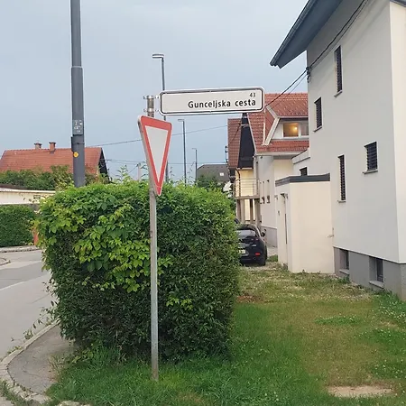 Jo-ma Apartma - Free Parking דירה