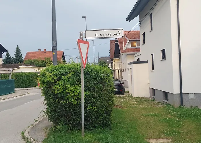 Jo-ma Apartma - Free Parking דירה